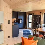 4 Bedroom Beautiful In Ferienhaus Sjusjoen