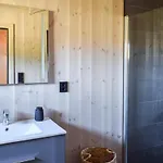 4 Bedroom Beautiful In *